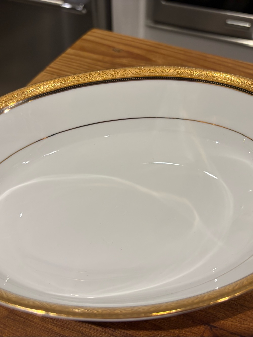 Noritake Kingswood Gold Serving Vegetable Bowl